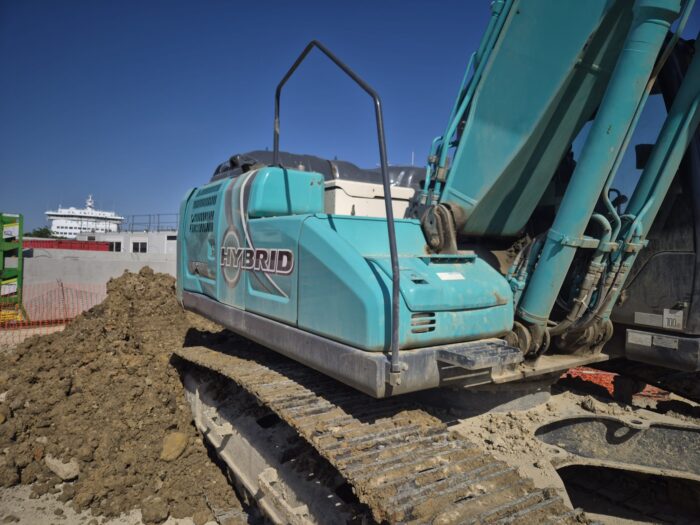 PELLE KOBELCO HLC SK210-10 HYBRID – Image 4