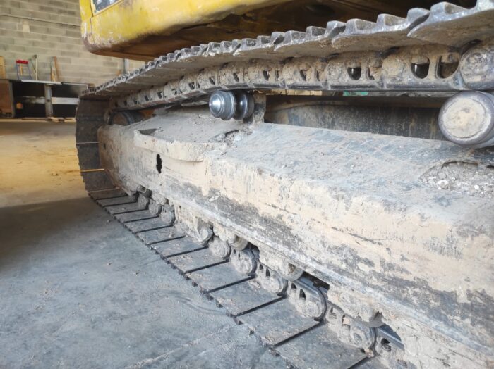 Pelle Komatsu HB215LC-2 – Image 5