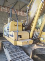 Pelle Komatsu HB215LC-2 – Image 7