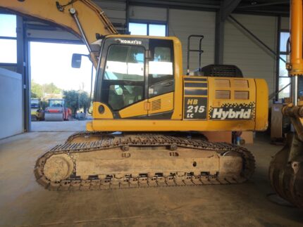 Pelle Komatsu HB215LC-2