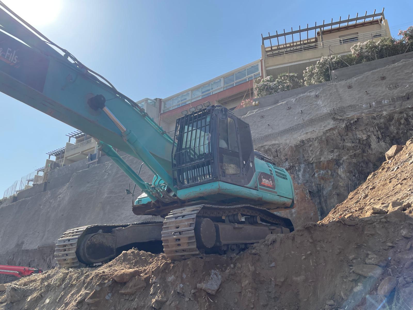 IMG-20250623-WA0018 KOBELCO SK 350 - 9 – Image 1